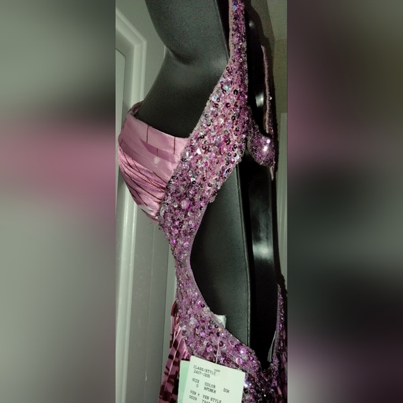 Women's Pink Formal, Prom of Cocktai Dress with Sequins, Stones & Embellishments - Picture 5 of 16